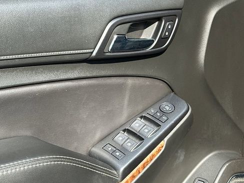 Used 2017 Chevrolet Tahoe Premier AWD/4WD image 14