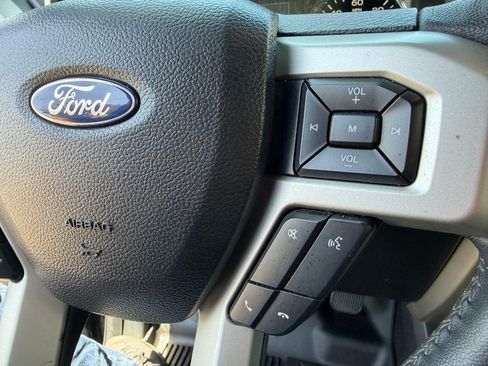 Used 2018 Ford F150 Lariat w/ Equipment Group 501A Mid RWD image 29