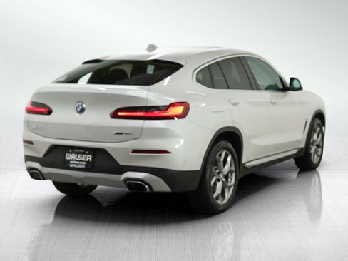Used 2024 BMW X4 xDrive30i w/ Parking Assistance Package AWD/4WD image 5