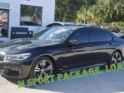 Used 2017 BMW 750i RWD image 1