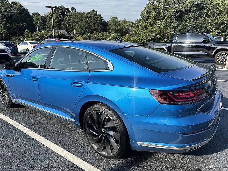 Used 2023 Volkswagen Arteon SEL AWD/4WD image 2
