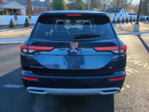 Used 2024 Mitsubishi Outlander SE image 5