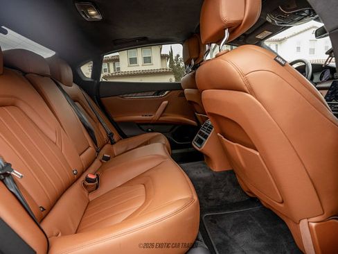Used 2023 Maserati Quattroporte GT RWD image 41