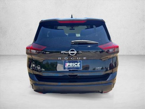 Used 2024 Nissan Rogue S AWD/4WD image 7