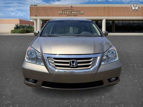 Used 2010 Honda Odyssey Touring image 2