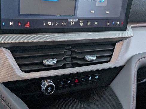 New 2026 Ford Explorer Active RWD image 12