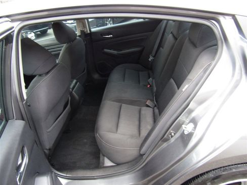 Used 2019 Nissan Altima 2.5 S image 17