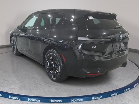 Used 2024 BMW iX xDrive50 w/ Sport Package AWD/4WD image 7