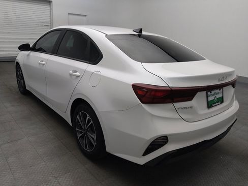 Used 2024 Kia Forte LXS w/ LXS Technology Package image 5