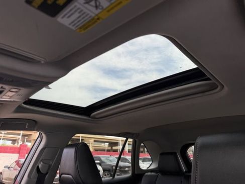 Used 2021 Toyota RAV4 XLE Premium FWD image 25
