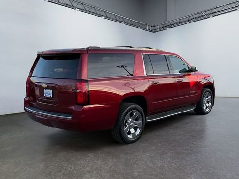 Used 2016 Chevrolet Suburban LTZ image 5