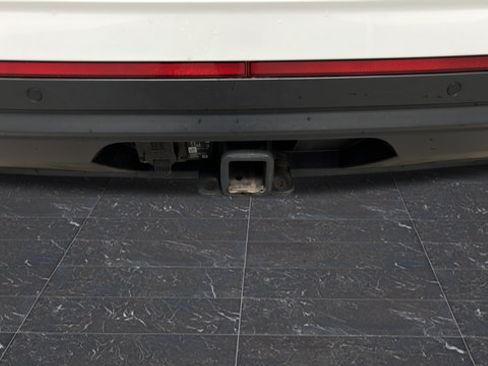 Used 2024 Volkswagen Atlas SEL AWD/4WD image 41