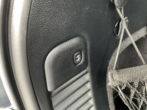 Used 2019 Jeep Grand Cherokee Altitude AWD/4WD image 35
