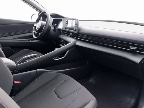 Certified 2026 Hyundai Elantra Sport FWD image 16