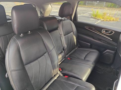 Used 2013 INFINITI JX35 w/ Premium Pkg image 25