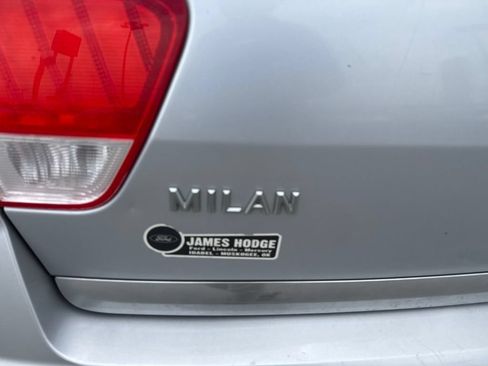 Used 2010 Mercury Milan FWD image 7