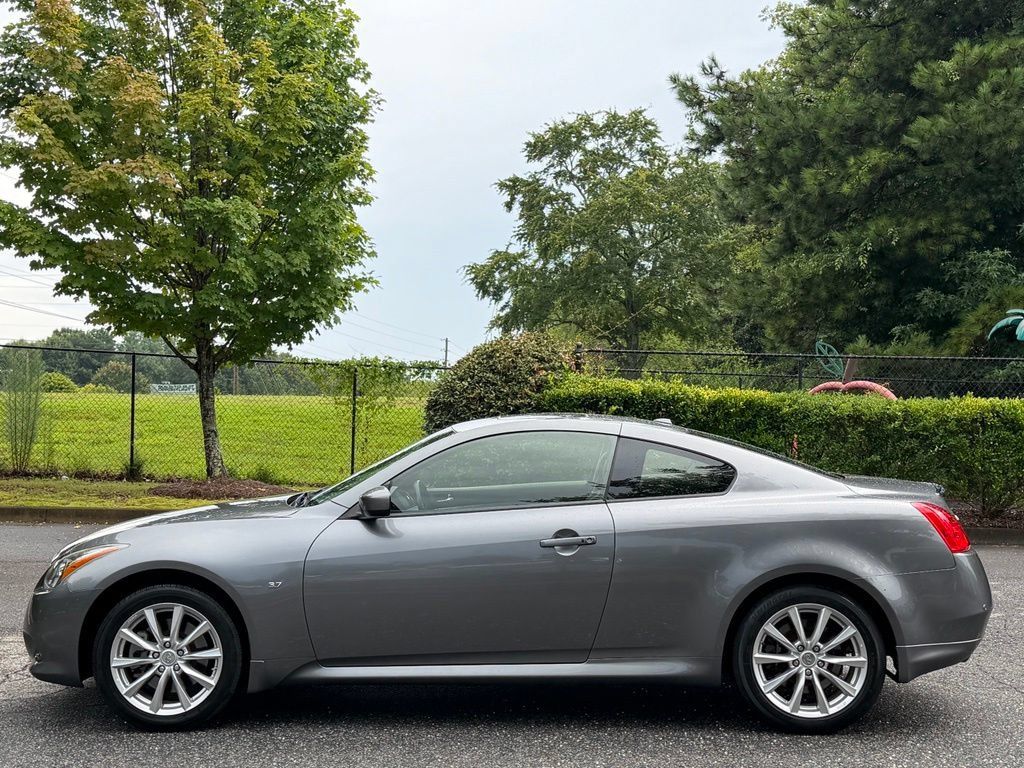 Used 2015 INFINITI Q60 AWD Coupe w/ Premium Package image 2