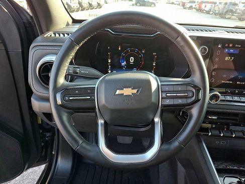 Used 2023 Chevrolet Colorado LT w/ LT Convenience Package III image 19