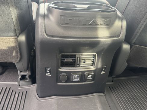 Used 2023 Nissan Titan PRO-4X w/ Pro-4x Convenience Package image 8