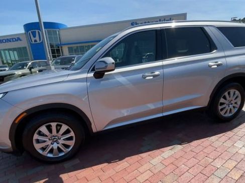 Used 2025 Hyundai Palisade SEL FWD image 6