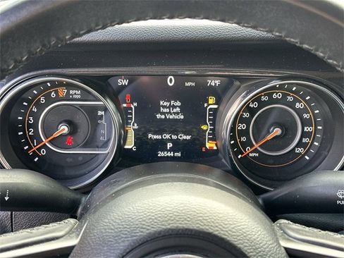 Used 2021 Jeep Gladiator Sport image 10