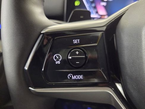 Used 2025 BMW 530i w/ Premium Package RWD image 18