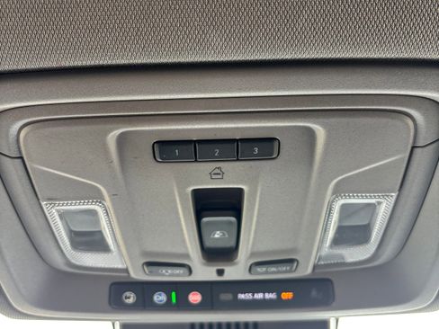 Used 2023 GMC Sierra 1500 SLT w/ SLT Premium Plus Package image 21