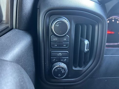 Used 2020 Chevrolet Silverado 1500 Custom Trail Boss w/ Custom Convenience Package image 26