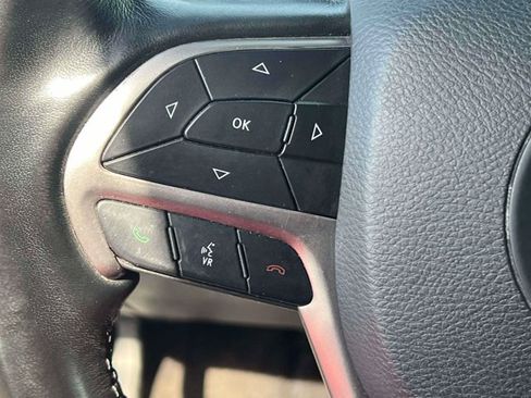 Used 2022 Jeep Grand Cherokee Laredo X AWD/4WD image 20