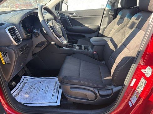 Used 2020 Kia Sportage LX image 10