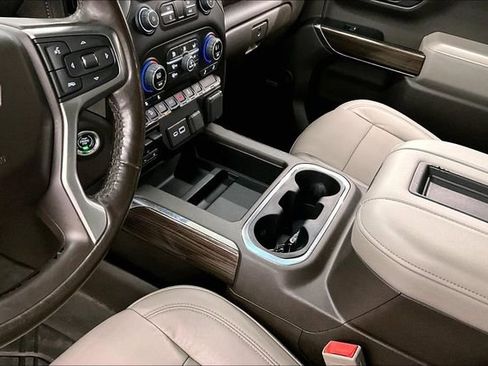 Used 2019 Chevrolet Silverado 1500 LT Trail Boss image 18