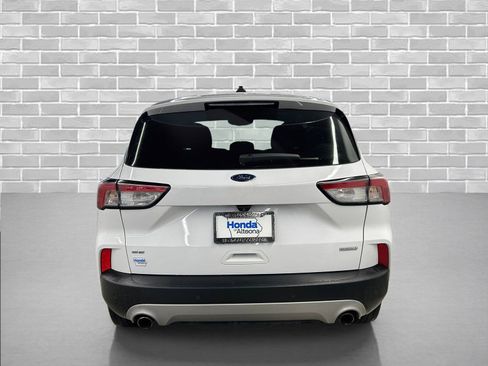 Used 2020 Ford Escape SE image 4