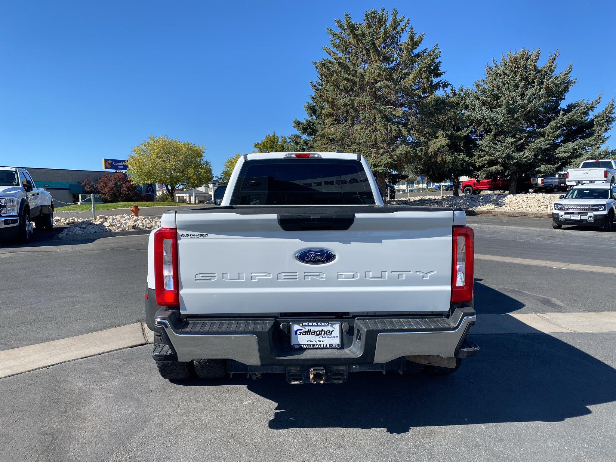 Used 2023 Ford F350 XL w/ FX4 Off-Road Package AWD/4WD image 25