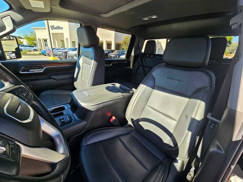 Used 2024 GMC Sierra 2500 Denali w/ Denali Reserve Package image 22
