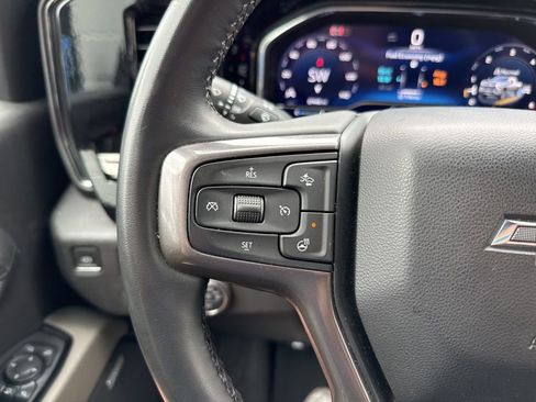 Used 2024 Chevrolet Silverado 2500 ZR2 w/ Technology Package image 24