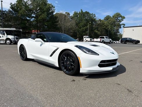 Used 2017 Chevrolet Corvette Stingray Convertible w/ 3LT Preferred Equipment Group RWD image 4