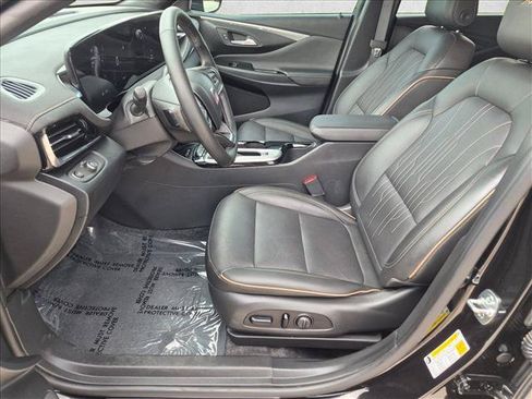 Used 2025 Buick Envista Avenir FWD image 17