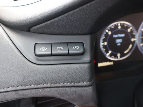 Used 2015 Cadillac Escalade ESV Luxury AWD/4WD image 16