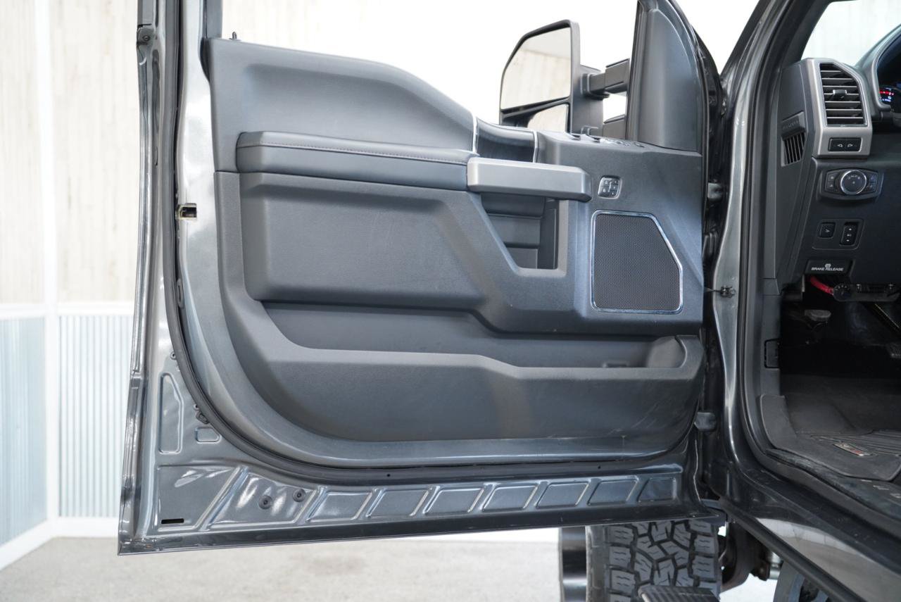 Used 2019 Ford F250 Platinum w/ Platinum Ultimate Package AWD/4WD image 28