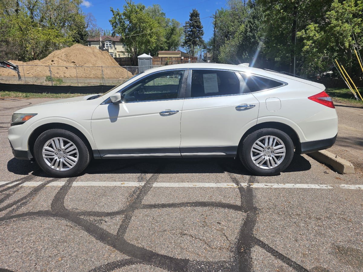 Used 2014 Honda Crosstour EX-L image 2