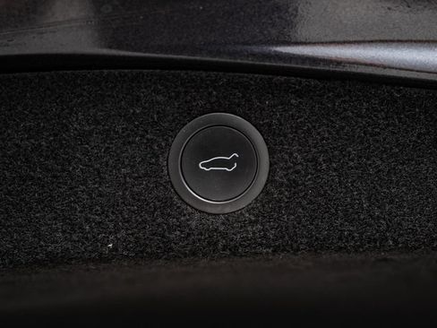 Used 2024 Tesla Model 3 Long Range RWD image 18
