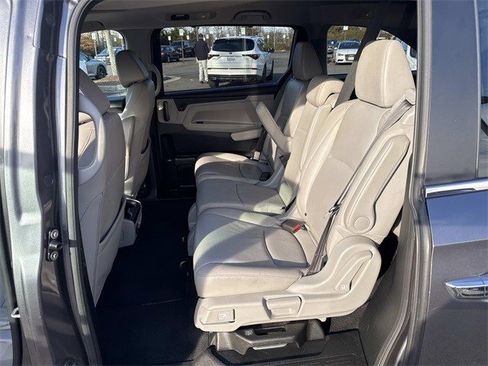 Used 2018 Honda Odyssey EX-L image 17