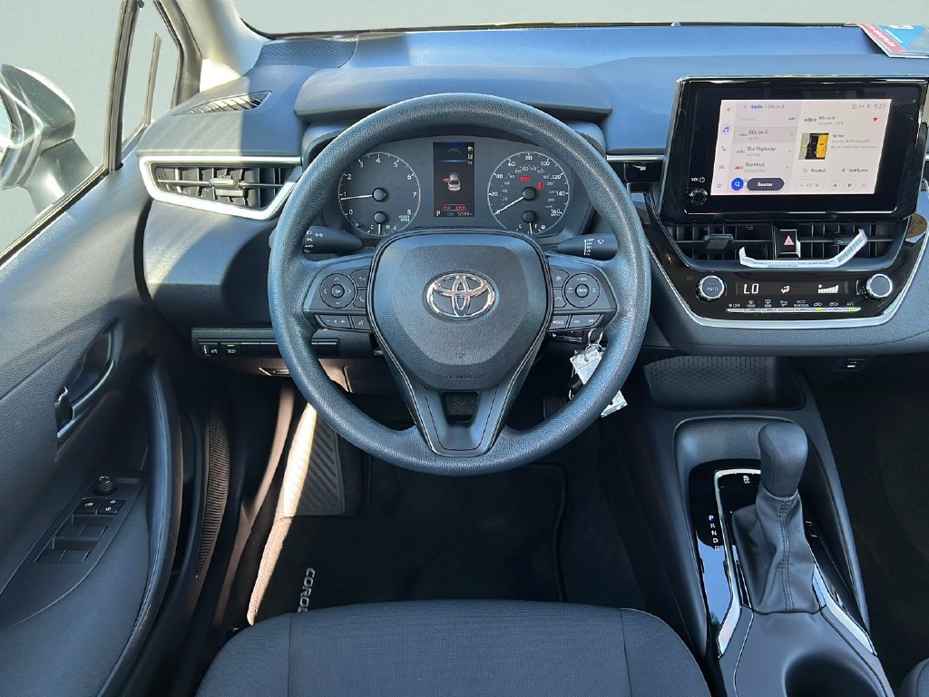 Used 2024 Toyota Corolla LE FWD image 11