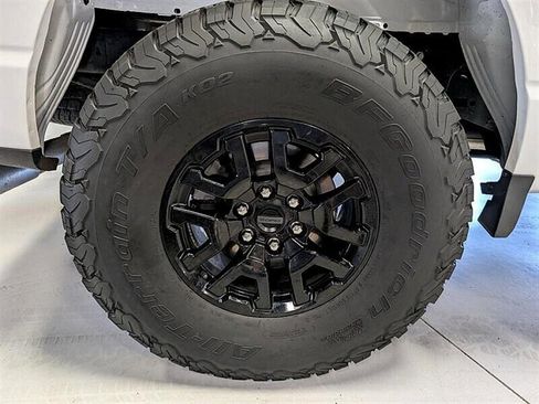 Used 2023 Ford F150 Lariat image 14