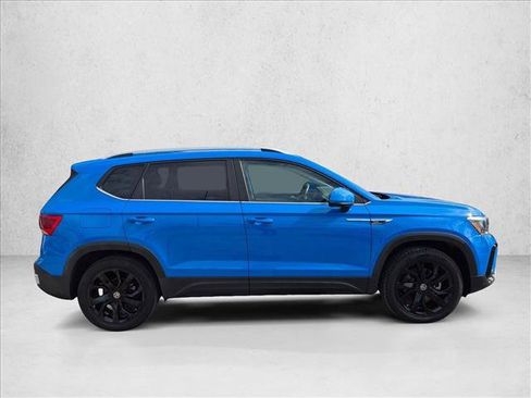 Used 2022 Volkswagen Taos SE AWD/4WD image 4