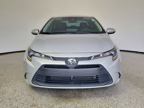 Used 2024 Toyota Corolla LE FWD image 3