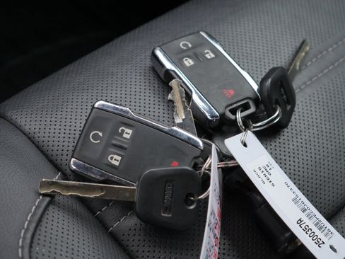 Used 2018 GMC Sierra 1500 Denali image 37