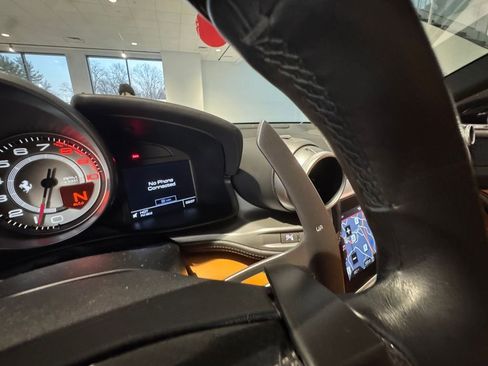 Used 2018 Ferrari GTC4Lusso T image 12