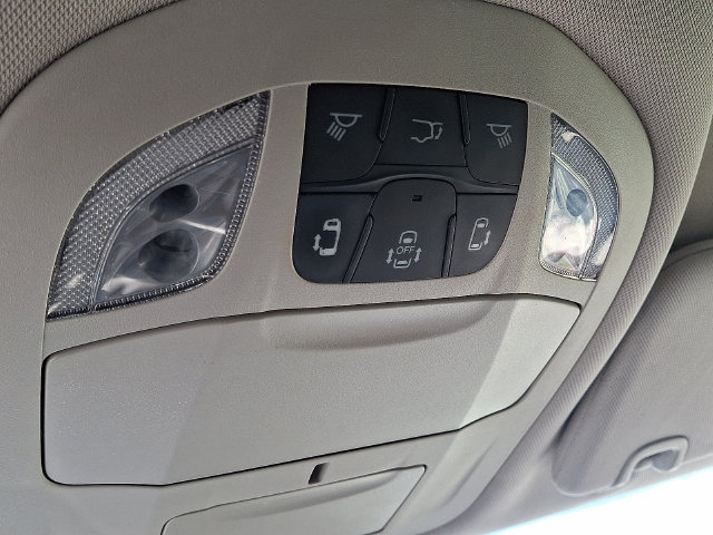 Used 2019 Chrysler Pacifica Touring-L Plus w/ Advanced Safetytec Group FWD image 22