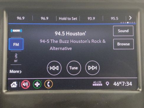 Used 2021 Chevrolet Equinox LT image 25